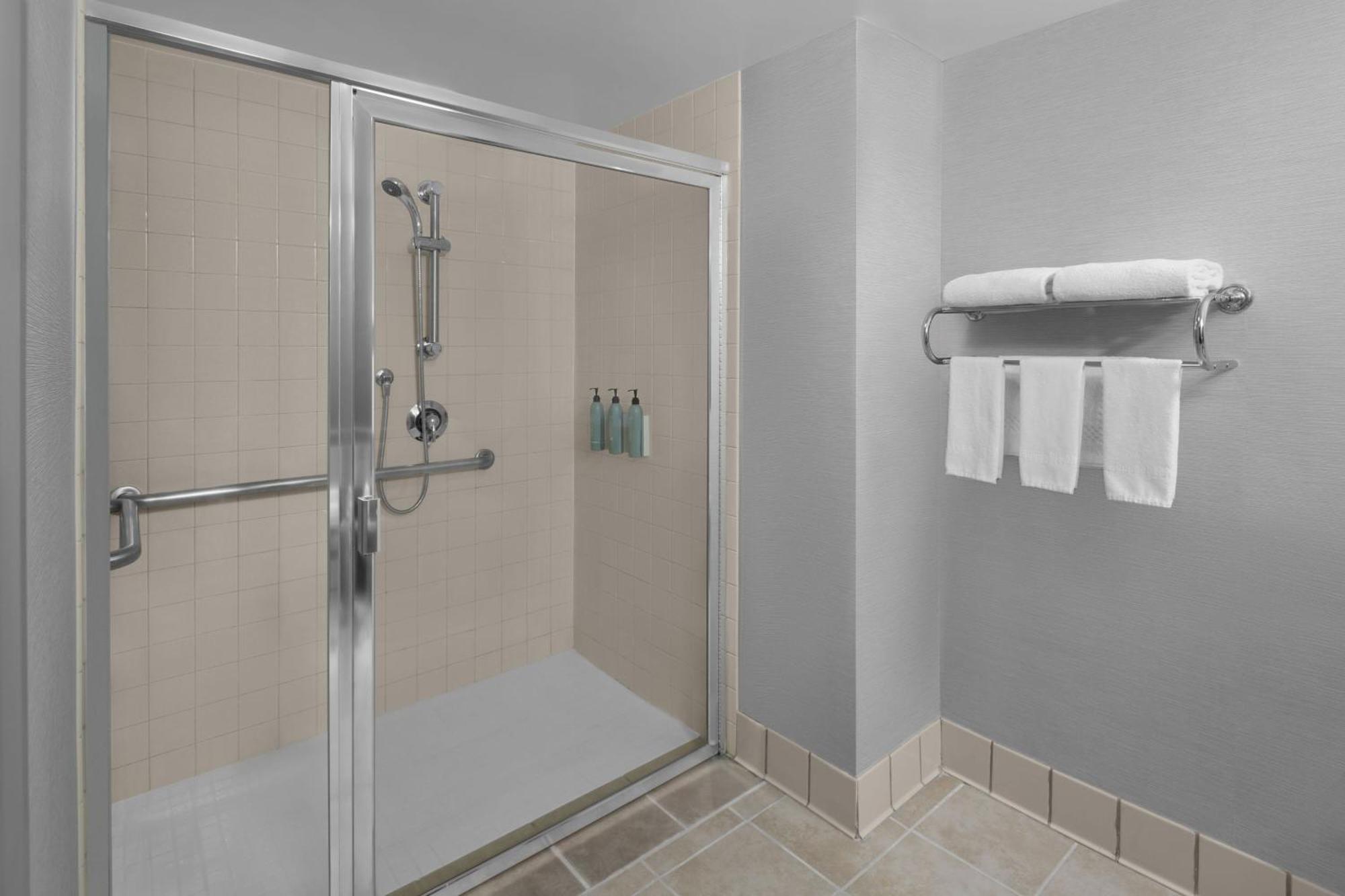 Courtyard By Marriott Rancho Bernardo 3*